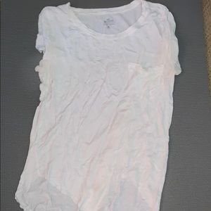 whit hollister t-shirt